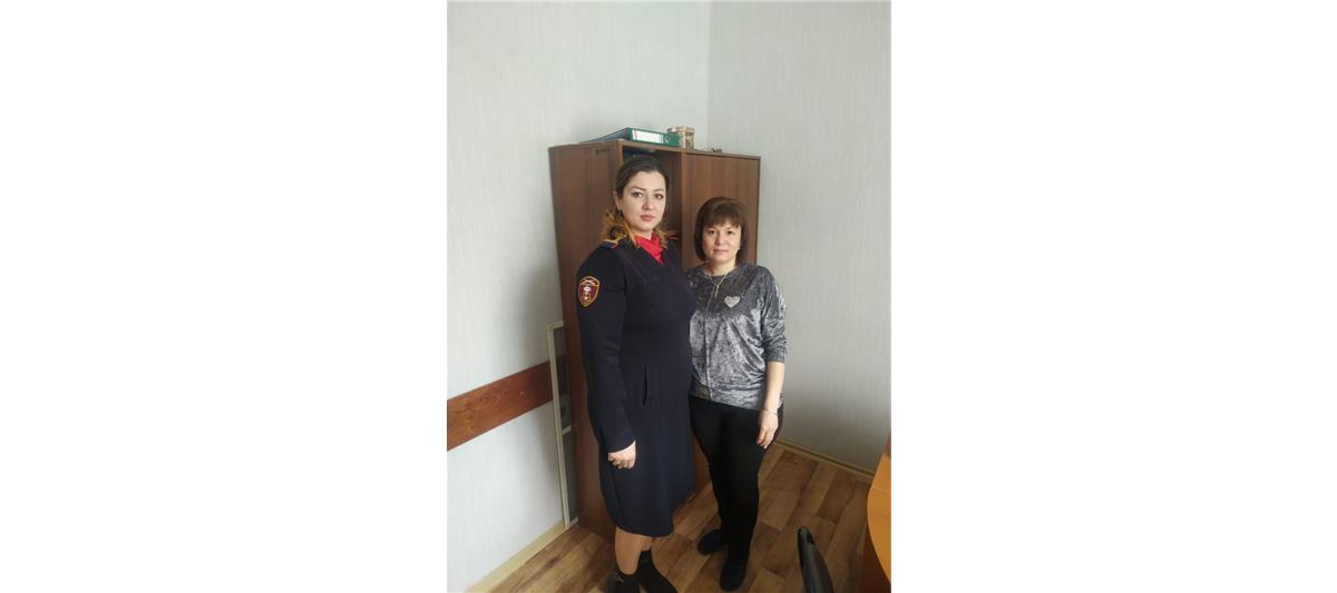 Росгвардейцы Карачаево-Черкесии навестили вдов погибших сослуживцев