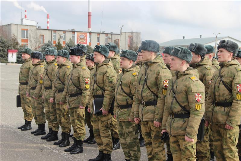 В грозненском соединении Росгвардии началась войсковая стажировка будущих офицеров из Петербурга 