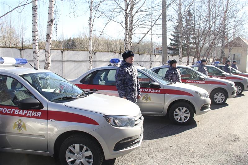 Парк территориального управления Росгвардии в Тюмени пополнился новыми служебными автомобилями 