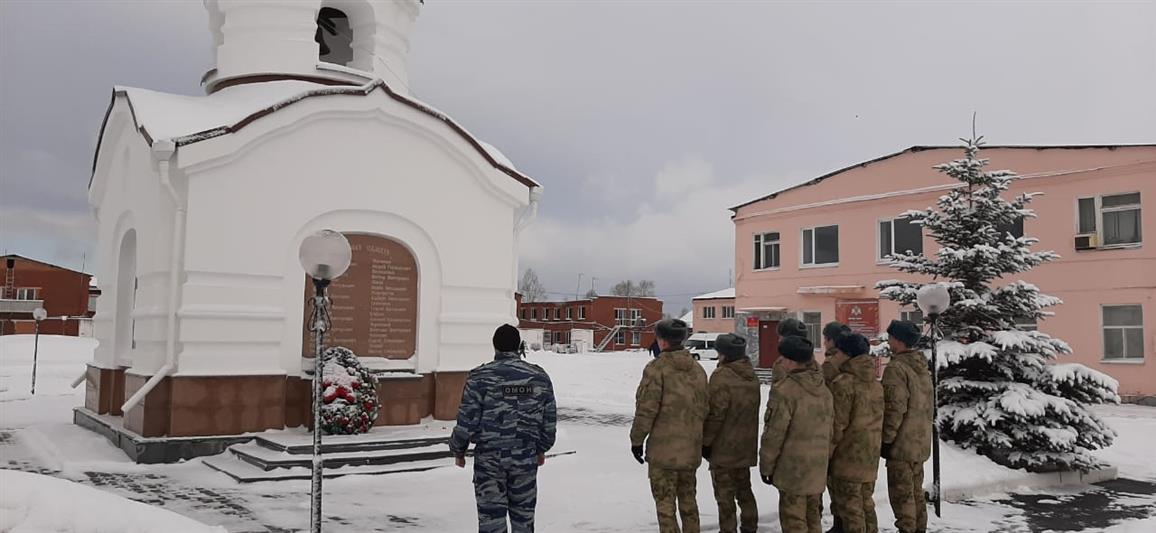 Курсанты Пермского военного института Росгвардии посетили екатеринбургский ОМОН 