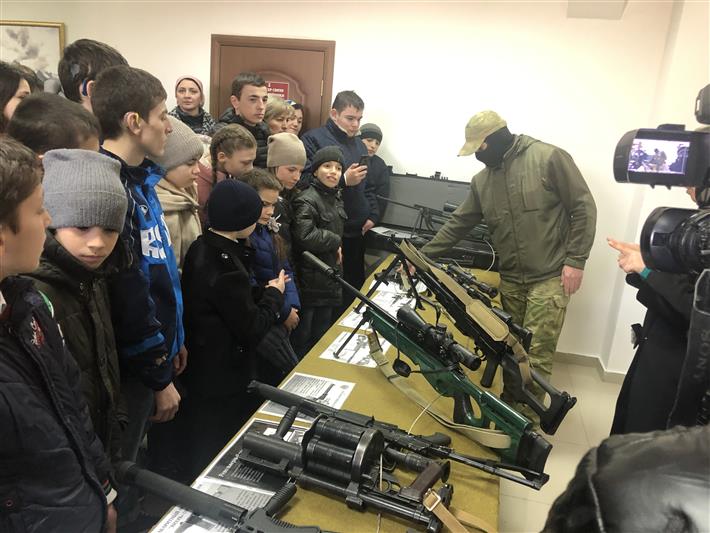 На Северном Кавказе росгвардейцы проводят тематические мероприятия для школьников