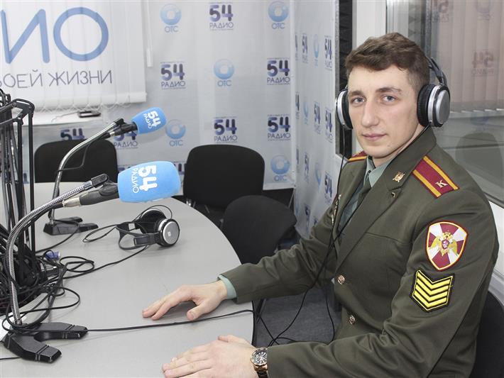 В Новосибирске росгвардейцы присоединились к проекту «Сводки с фронта: 3 месяца до Победы»