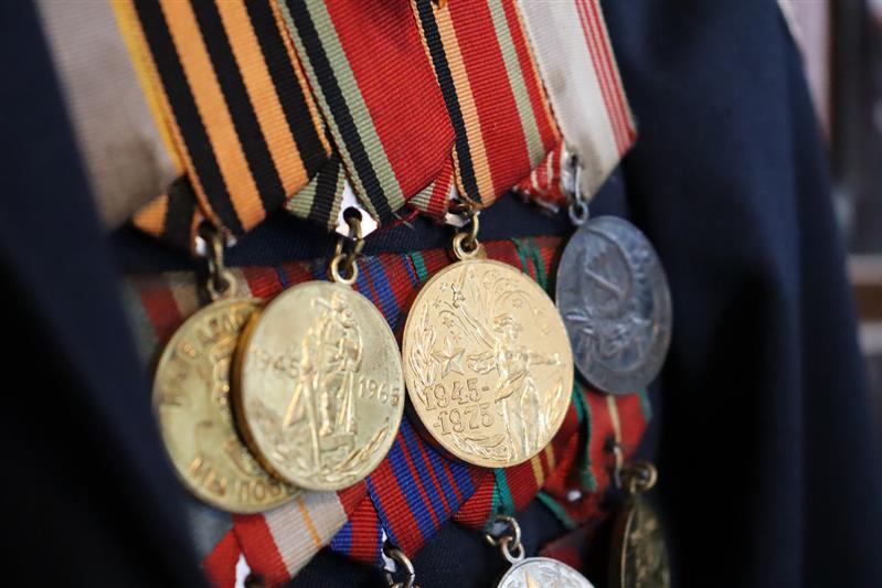 Росгвардейцы Дальнего Востока поздравили ветерана Великой Отечественной войны со 100-летним юбилеем