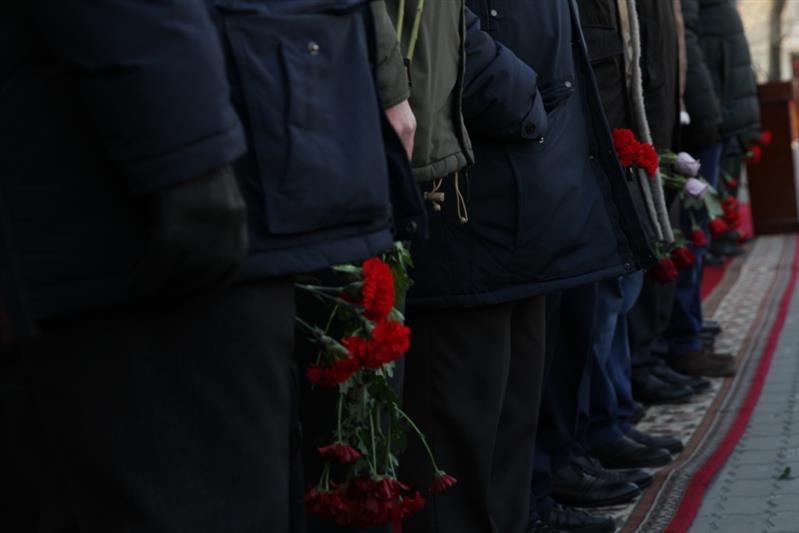 Военнослужащие и сотрудники Восточного округа Росгвардии почтили память погибших боевых товарищей
