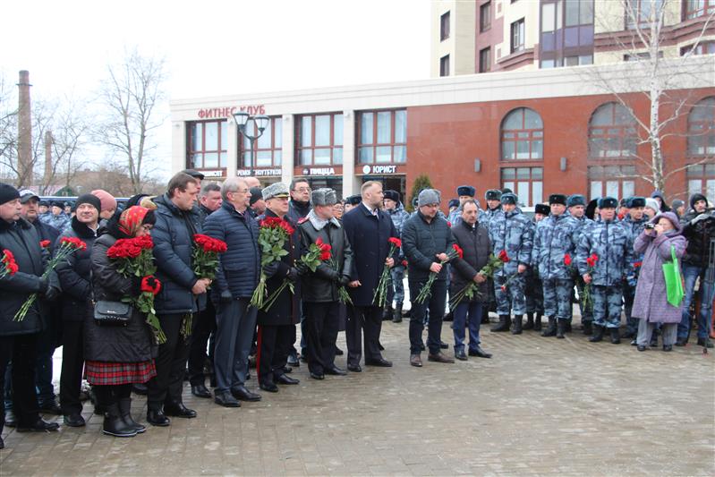 В Сергиевом Посаде почтили память погибших бойцов ОМОН  