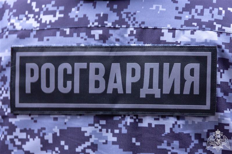 Нарядом Росгвардии в Москве задержан мужчина с крупной партией наркотиков