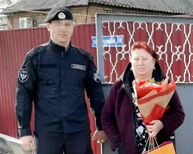 В канун 8 марта военнослужащие и сотрудники Южного округа Росгвардии встретились с матерями и вдовами погибших боевых товарищей