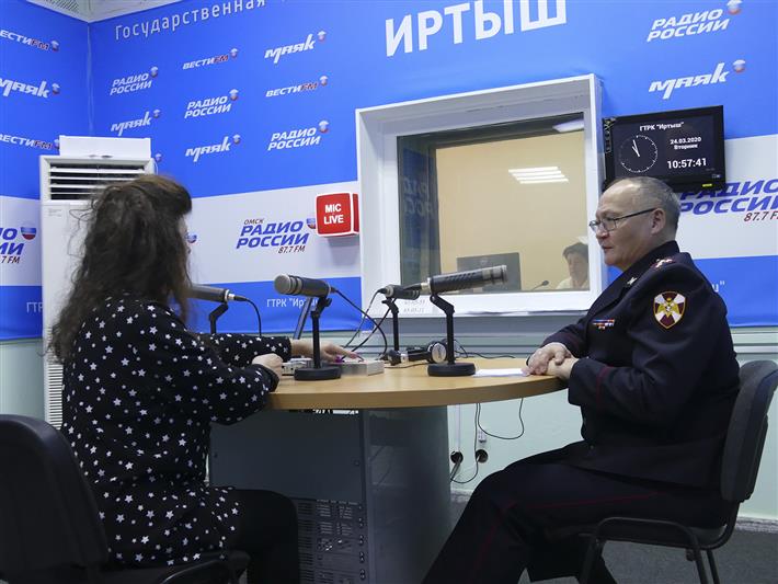 Начальник Управления Росгвардии по Омской области стал гостем эфира на «Радио России»