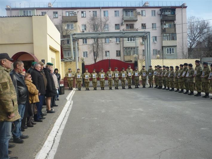 Военнослужащие астраханского батальона Росгвардии почтили память павших боевых товарищей