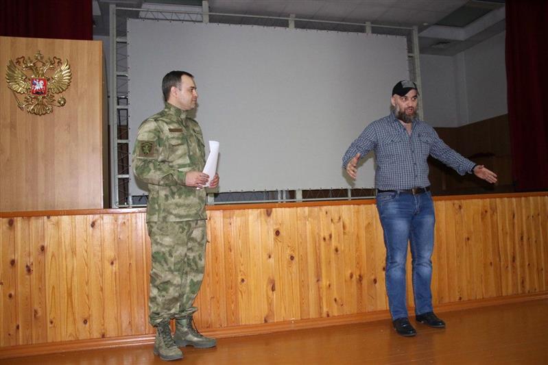 В Нальчике росгвардейцы провели акцию по  военно-патриотическому воспитанию