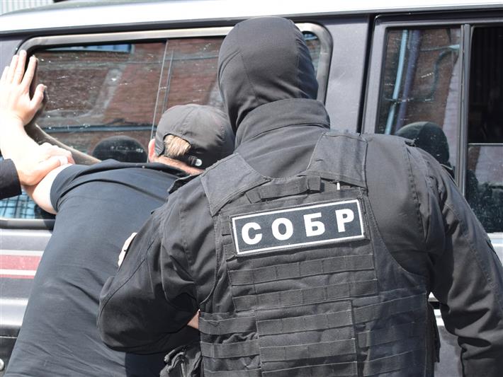 В Иркутской области при содействии сотрудников СОБР Росгвардии задержан подозреваемый в совершении особо тяжкого преступления