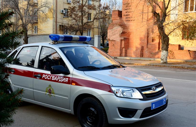 Волгоградские росгвардейцы задержали подозреваемую в преступлении, находившуюся в федеральном розыске
