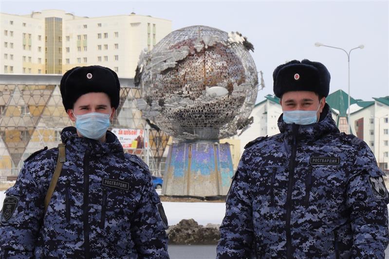 Росгвардейцы Уральского округа проводят мероприятия, приуроченные ко Дню космонавтики (видео)
