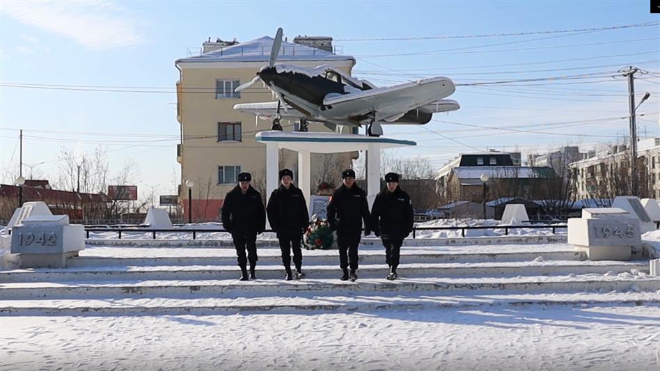 В Якутии личный состав Росгвардии принял участие в акции «Песни Победы» 