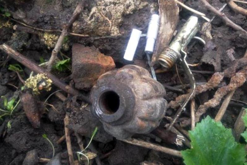 В Санкт-Петербурге взрывотехники ОМОН обследовали подозрительный предмет обнаруженный вблизи объекта культурного наследия