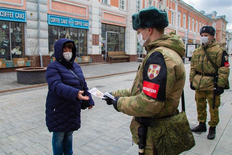 В Нижегородской области военнослужащие и сотрудники Росгвардии обеспечивают правопорядок в период самоизоляции