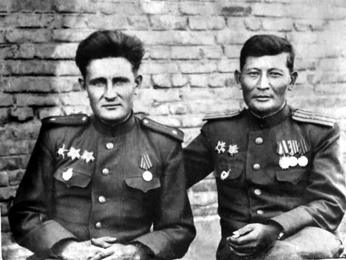 К патриотической акции Росгвардии «Автограф Победы» присоединились жители Зауралья