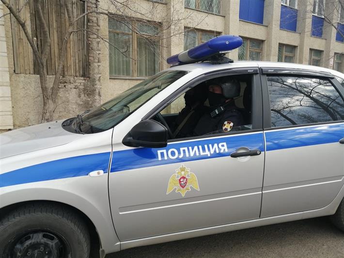 В Чите росгвардейцы эвакуировали жильцов горящего дома и задержали подозреваемого в поджоге