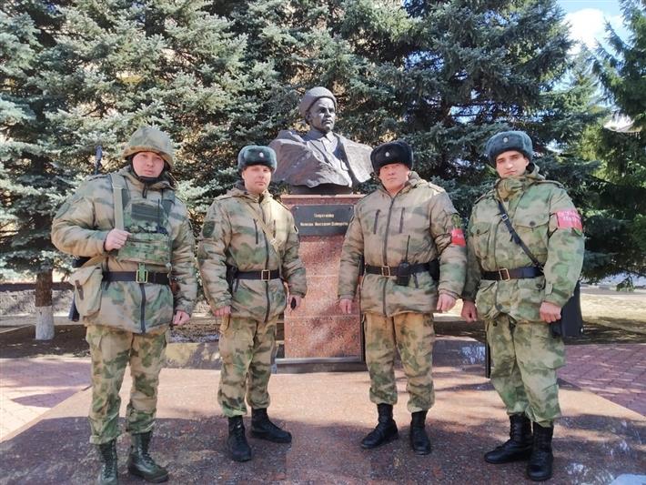 Уфимские росгвардейцы задержали подозреваемых в краже топлива из автомобилей
