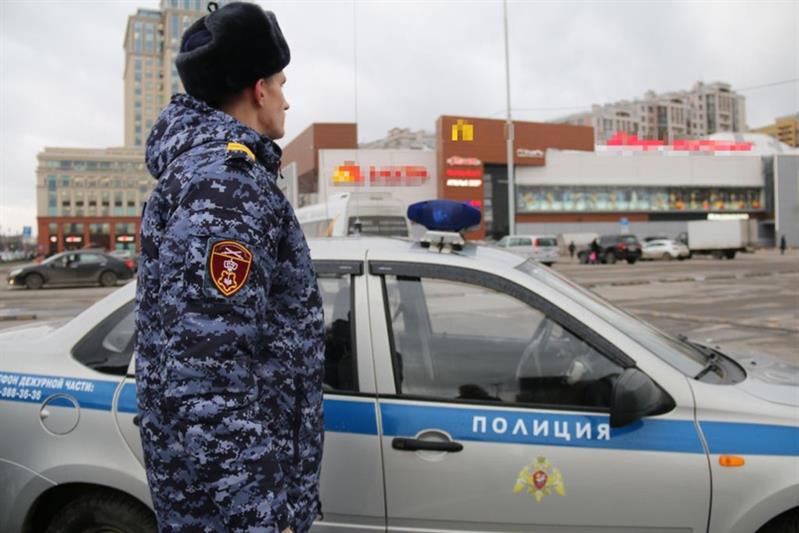 В Санкт-Петербурге и Ленинградской области сотрудники Росгвардии задержали двоих граждан, подозреваемых в совершении грабежей