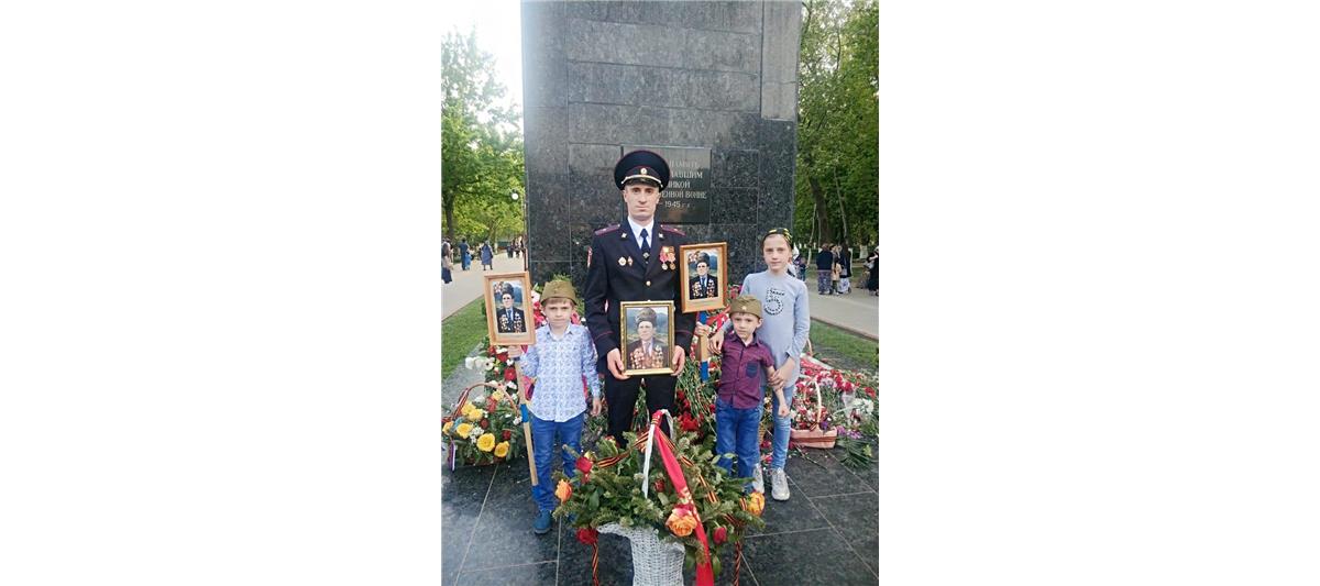 В Дагестане продолжается патриотическая акция «Автограф Победы»