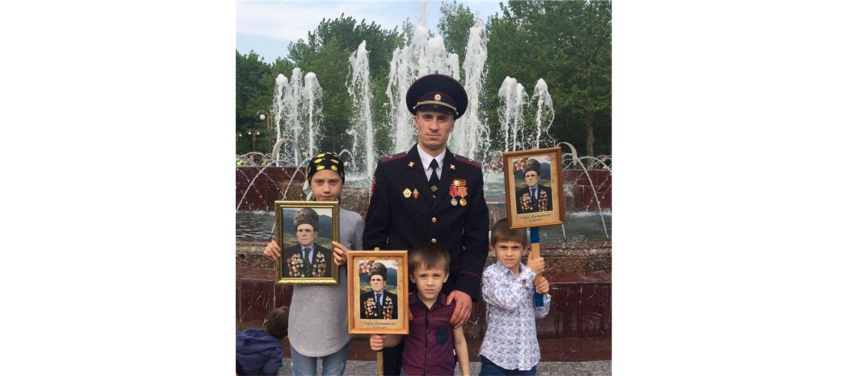 В Дагестане продолжается патриотическая акция «Автограф Победы»