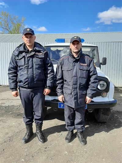 В  Омской области росгвардейцы оказали помощь детям, пострадавшим в дорожно-транспортном происшествии