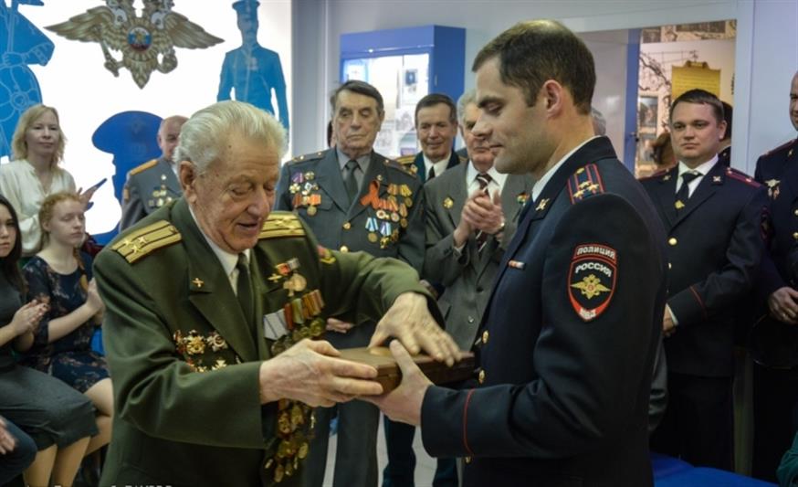 В рамках акции «Автограф Победы» свердловские росгвардейцы рассказывают историю воздушного стрелка-радиста Ивана Баранникова 