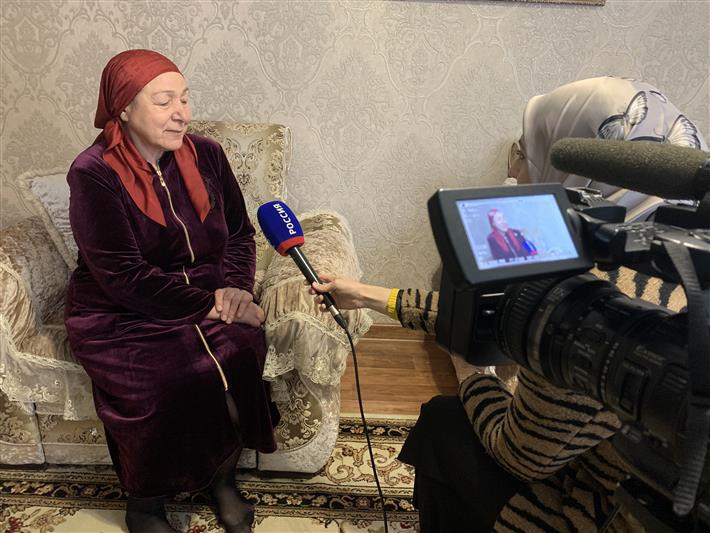 В Чеченской Республике журналисты регионального телеканала сняли сюжет про сотрудника Росгвардии