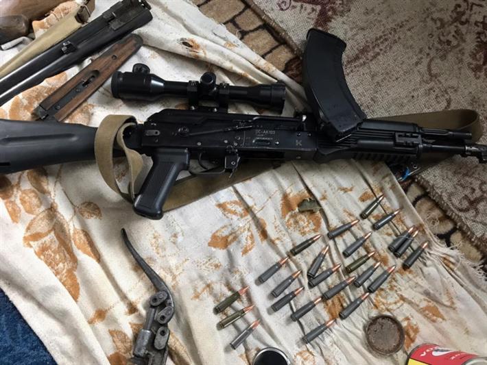 При участии курганского СОБР задержаны подозреваемые в незаконном хранении оружия и боеприпасов 