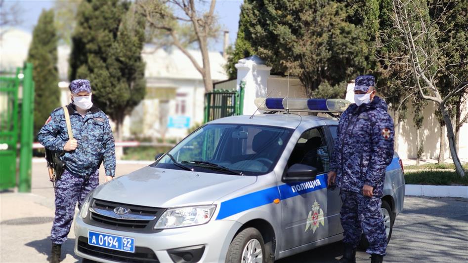 Сотрудниками Росгвардии задержан вор-рецидивист, незаконно проникший на территорию охраняемой больницы в Севастополе