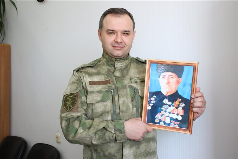 Всероссийскую акцию «Автограф Победы» поддержали росгвардейцы Кабардино-Балкарии