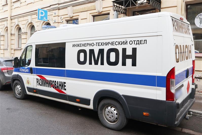 Взрывотехники ОМОН обследовали боеприпасы в Санкт-Петербурге и Ленинградской области