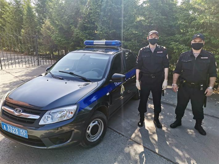В Омской области сотрудники Росгвардии продолжают работу по обеспечению охраны общественного порядка в период режима самоизоляции