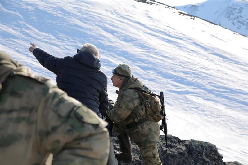 Росгвардейцы Чукотки совершили восхождение на  гору Святого Иоанна и  посвятили его 75-летию Победы в Великой Отечественной войне