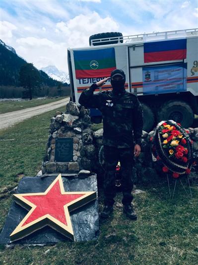 В Карачаево-Черкесии росгвардейцы приняли участие в восстановлении мемориального комплекса Великой Отечественной войны