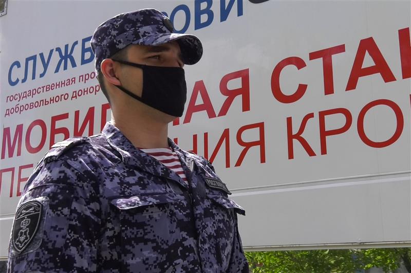 Столичные росгвардейцы приняли участие в донорской акции «От сердца к сердцу» (фото, видео)