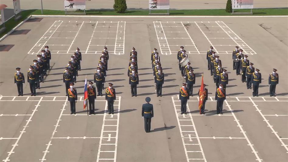 Военнослужащие и сотрудники Приволжского округа Росгвардии поздравили ветеранов с Днём Победы