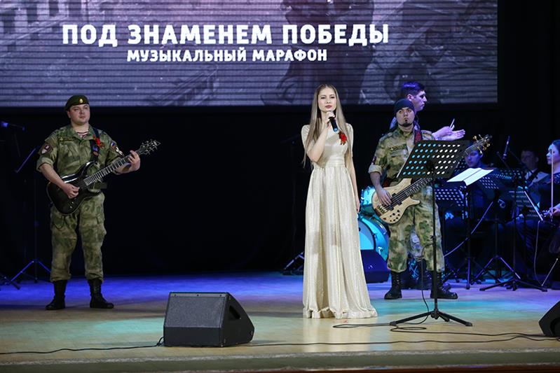 В социальных сетях проведен онлайн-концерт Росгвардии «Под знаменем Победы» с Сергеем Маховиковым и Ларисой Шахворостовой