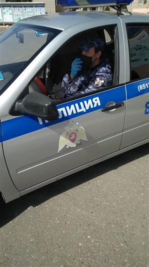 В Астрахани росгвардейцы оказали помощь мужчине, у которого случился гипертонический криз