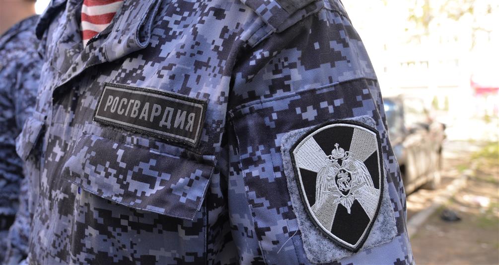 На Среднем Урале сотрудники Росгвардии  пресекли кражу оборудования из многоквартирного жилого дома