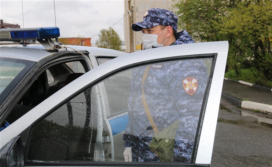 Росгвардейцы задержали злоумышленника, повредившего имущество одного из петербургских отелей 