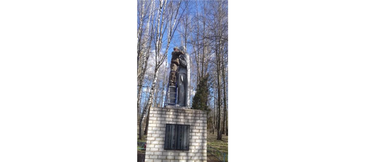 В Смоленской области росгвардейцы помогли в реставрации памятника «Павшим в Великой Отечественной войне 1941 — 1945 годов»