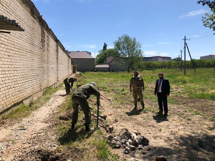 В Дагестане военнослужащие Росгвардии оказали помощь детскому дому
