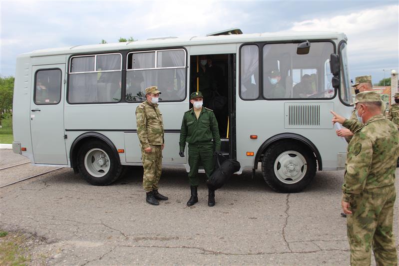 В Зеленокумск прибыла первая партия новобранцев Росгвардии 