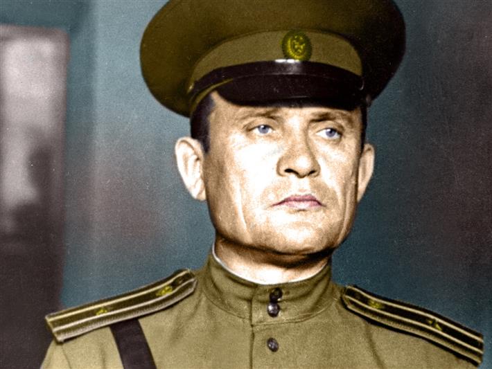 В рамках акции «Автографы Победы» ветеран войны и войск правопорядка Федор Иванович Ларин рассказал о своей фронтовой биографии