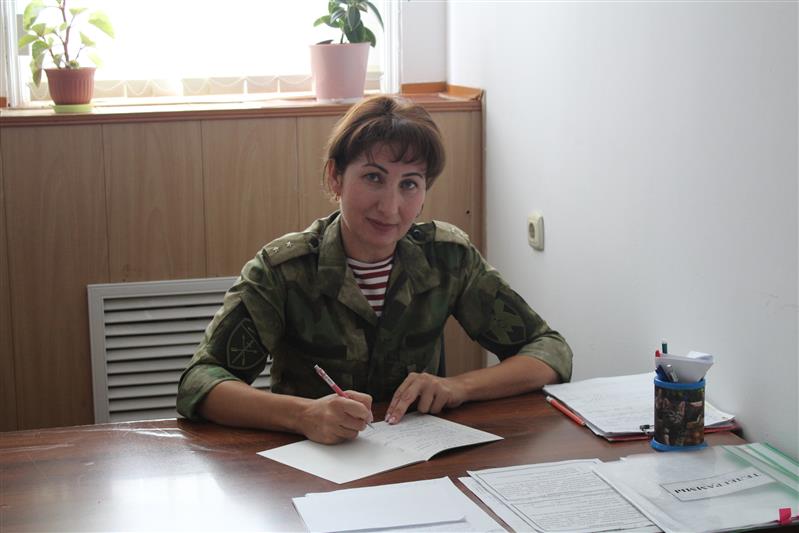 Военнослужащая грозненского соединения Росгвардии приняла участие в ведомственной акции ко Дню Победы 