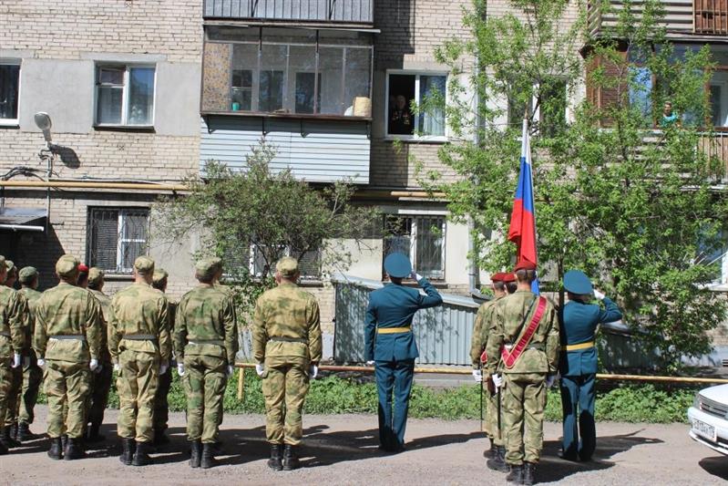 На Южном Урале Росгвардия поздравила ветеранов Великой Отечественной войны с Днем Победы