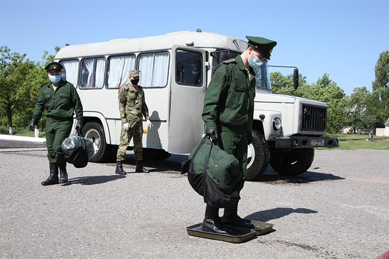 В Северо-Кавказский округ Росгвардии продолжают прибывать новобранцы(видео)