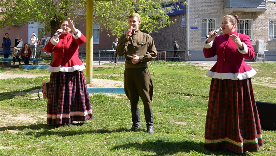 В Зауралье Росгвардия для участника освобождения Вены провела акцию «Парад у дома ветерана»(видео)